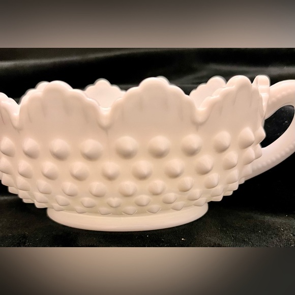 Fenton White Hobnail Double-Handled Pickle Dish Grape Leaf Ruffled Edges VTG MCM - Picture 4 of 10